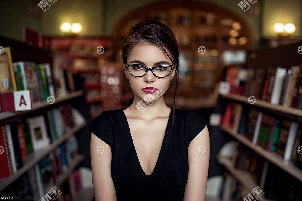 女人 Oktyabrina Maximova 眼镜 壁纸 图片素材 图片id 美女壁纸 高清壁纸 淘图网taopic Com