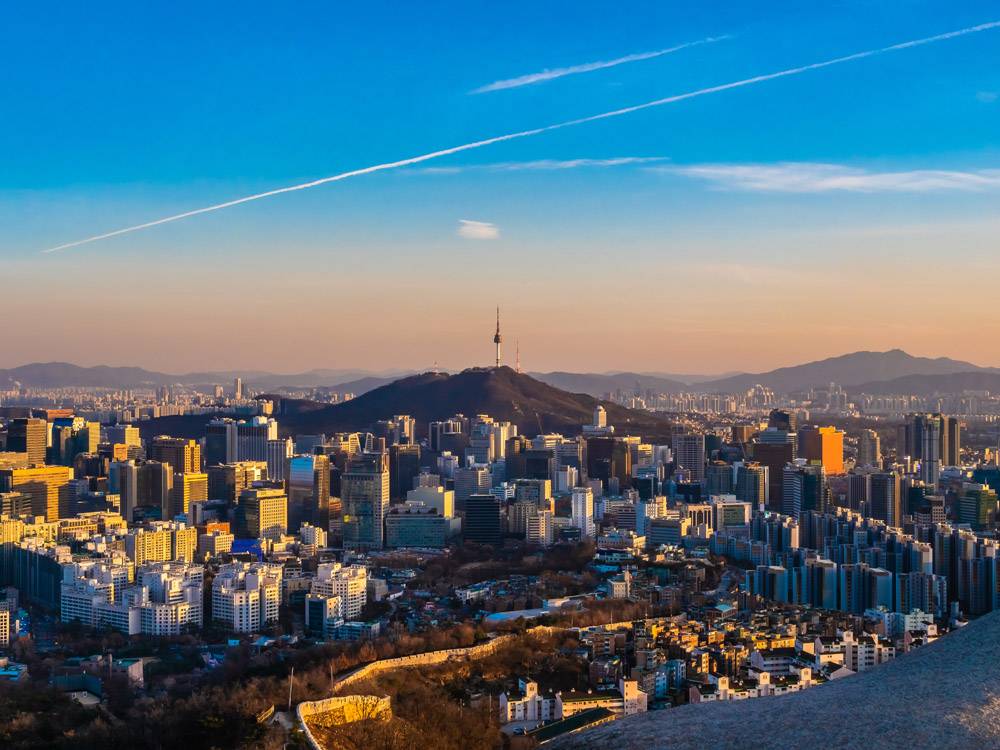 美好的建筑學大廈都市風景在首爾市_3799916
